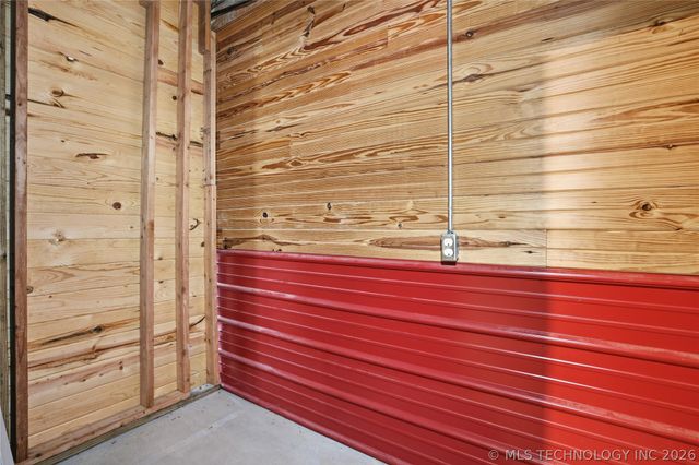 113 S Wilder, Chouteau, OK 74337