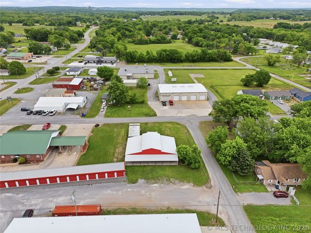 113 S Wilder, Chouteau, OK 74337