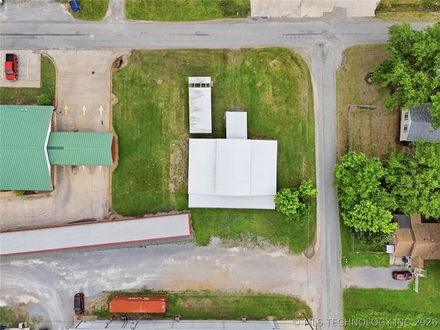 113 S Wilder, Chouteau, OK 74337