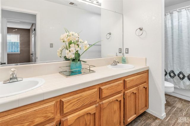 601 Hidalgo Drive, Bakersfield, CA 93314