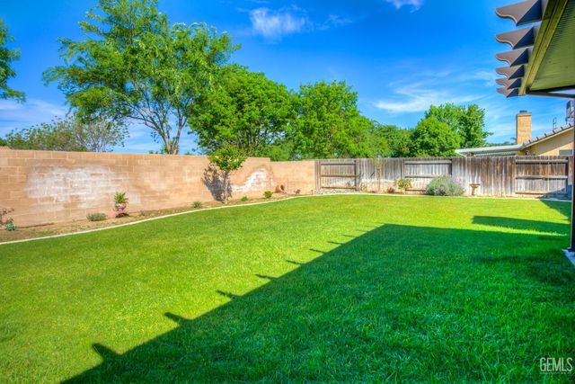 601 Hidalgo Drive, Bakersfield, CA 93314