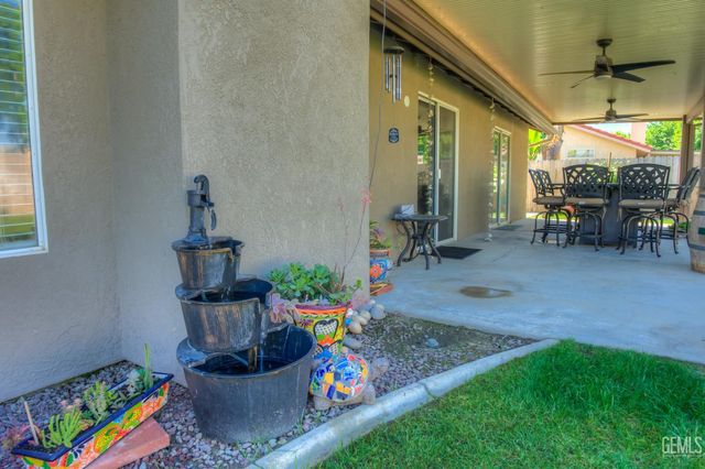 601 Hidalgo Drive, Bakersfield, CA 93314