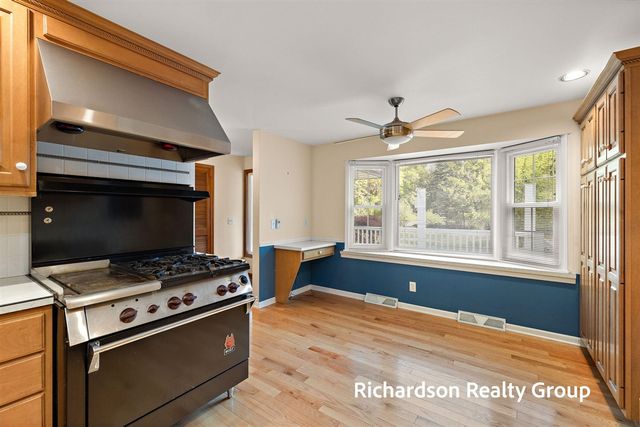 1630 Lee Avenue, Muskegon, MI 49444