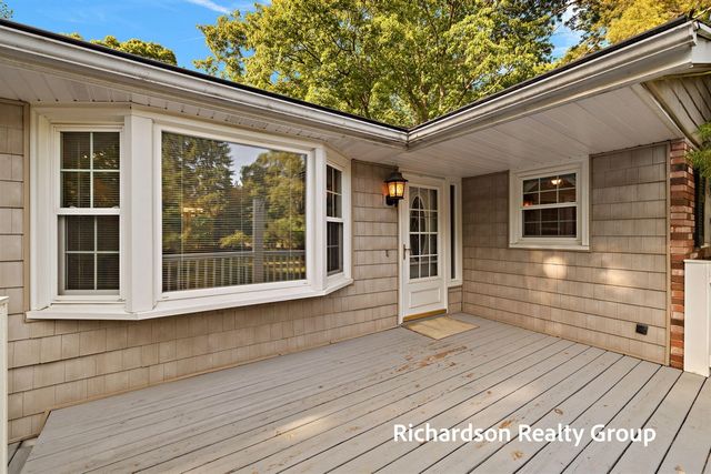 1630 Lee Avenue, Muskegon, MI 49444