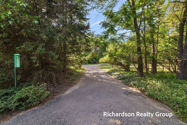 1630 Lee Avenue, Muskegon, MI 49444