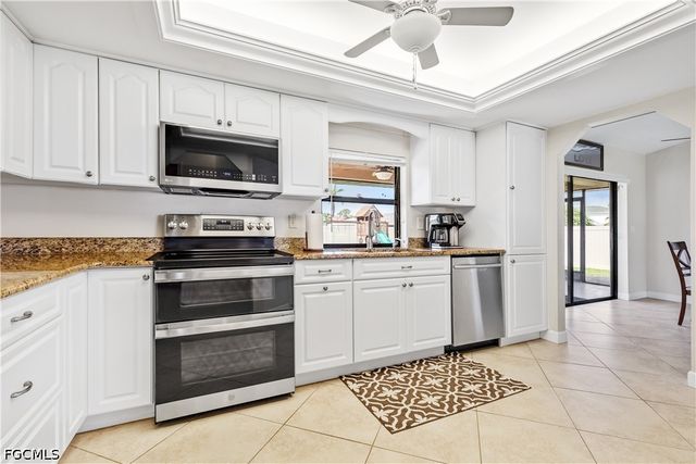 226 SW 44th TER, Cape Coral, FL 33914