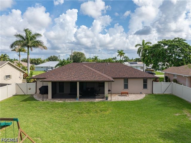 226 SW 44th TER, Cape Coral, FL 33914
