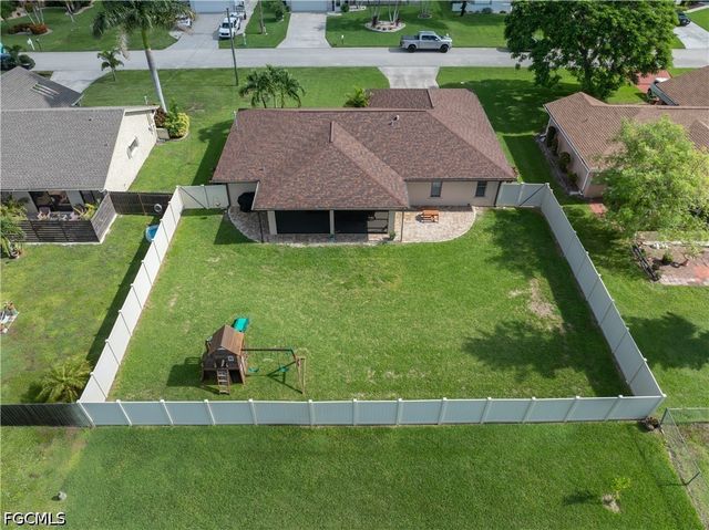226 SW 44th TER, Cape Coral, FL 33914
