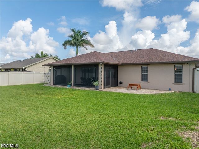 226 SW 44th TER, Cape Coral, FL 33914