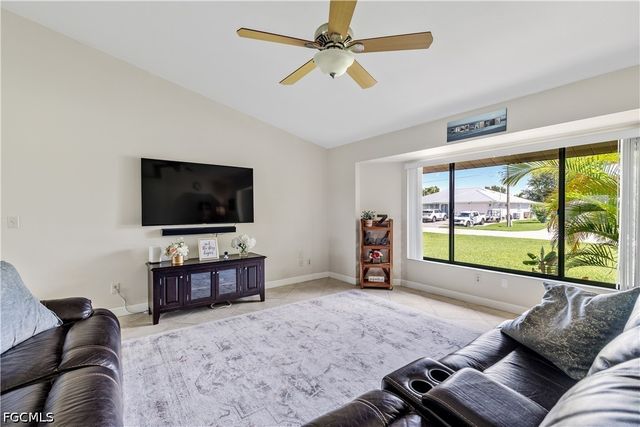 226 SW 44th TER, Cape Coral, FL 33914