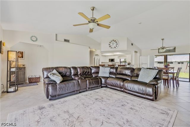 226 SW 44th TER, Cape Coral, FL 33914