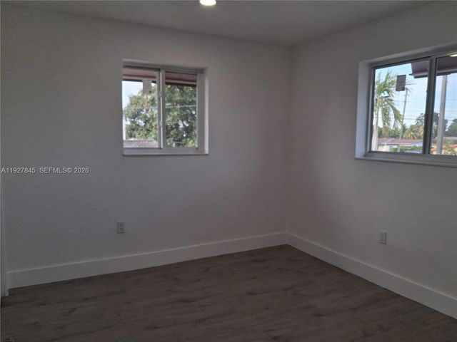 2155 SW 72nd Ave, Miami, FL 33155
