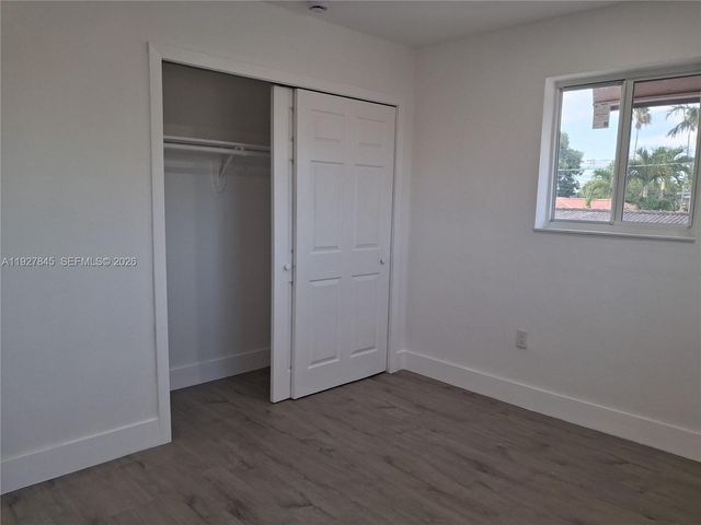 2155 SW 72nd Ave, Miami, FL 33155