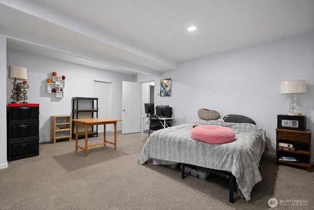 1908 Oak Road, Lynnwood, WA 98087