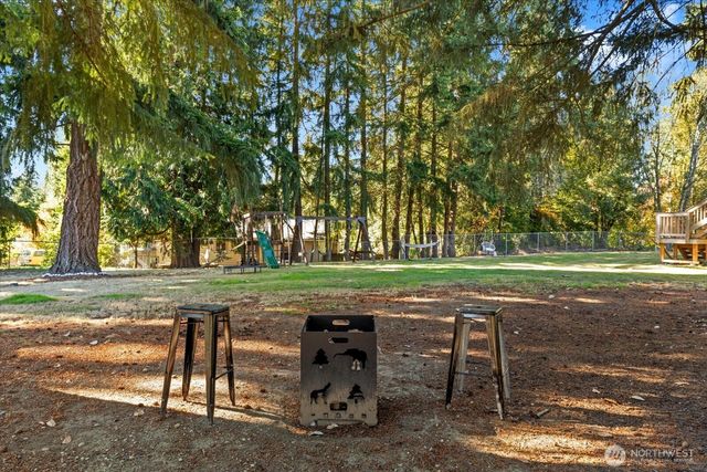 1908 Oak Road, Lynnwood, WA 98087