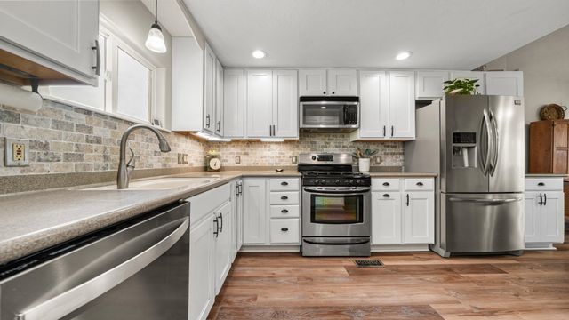 2120 J Road, Grand Junction, CO 81505