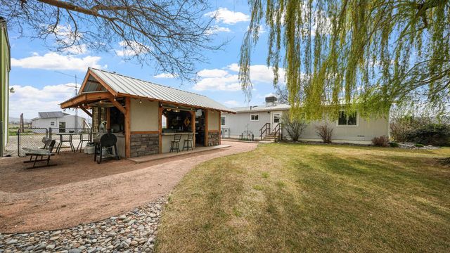 2120 J Road, Grand Junction, CO 81505