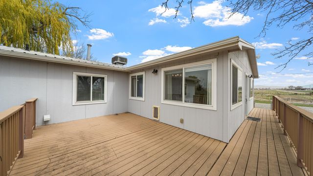 2120 J Road, Grand Junction, CO 81505