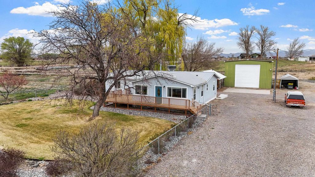 2120 J Road, Grand Junction, CO 81505