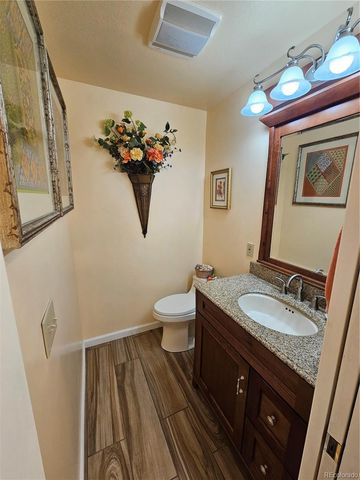 7591 S Ensenada Court, Centennial, CO 80016