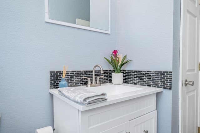 38 NW Poulton Drive, Fort Walton Beach, FL 32548