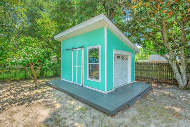 38 NW Poulton Drive, Fort Walton Beach, FL 32548