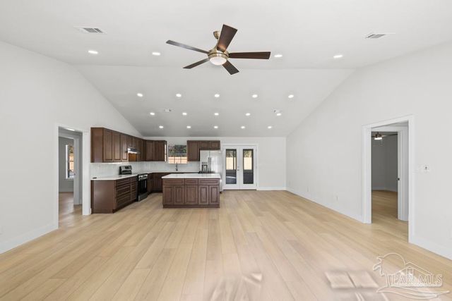 1230 Middlebrook Dr, Pensacola, FL 32506