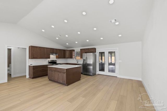 1230 Middlebrook Dr, Pensacola, FL 32506