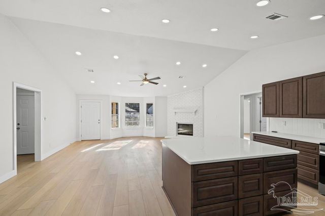 1230 Middlebrook Dr, Pensacola, FL 32506