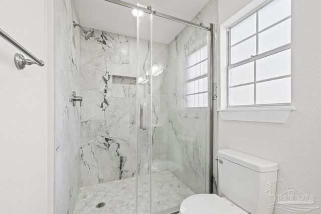 1230 Middlebrook Dr, Pensacola, FL 32506