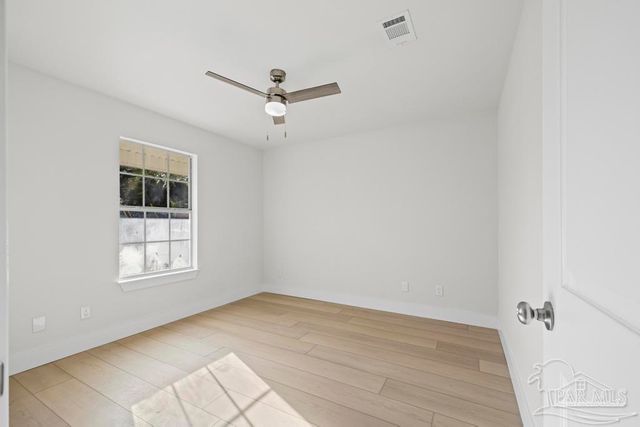 1230 Middlebrook Dr, Pensacola, FL 32506