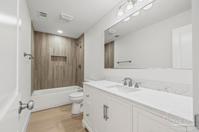 1230 Middlebrook Dr, Pensacola, FL 32506