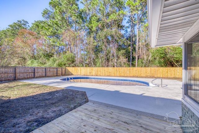 1230 Middlebrook Dr, Pensacola, FL 32506