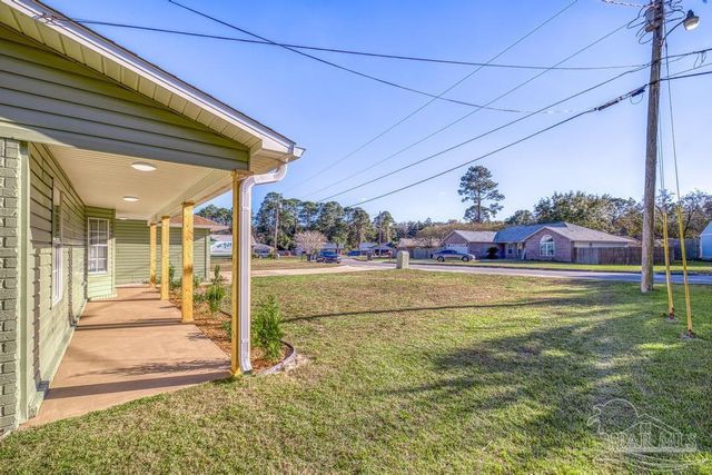 1230 Middlebrook Dr, Pensacola, FL 32506