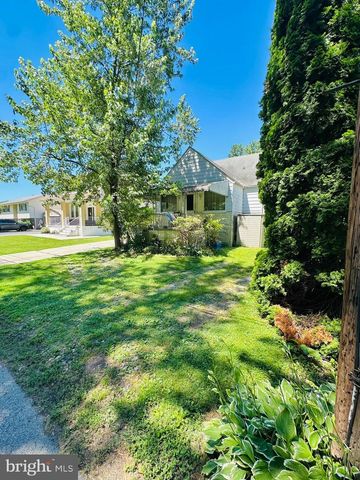 8608 OAK RD, Baltimore, MD 21219