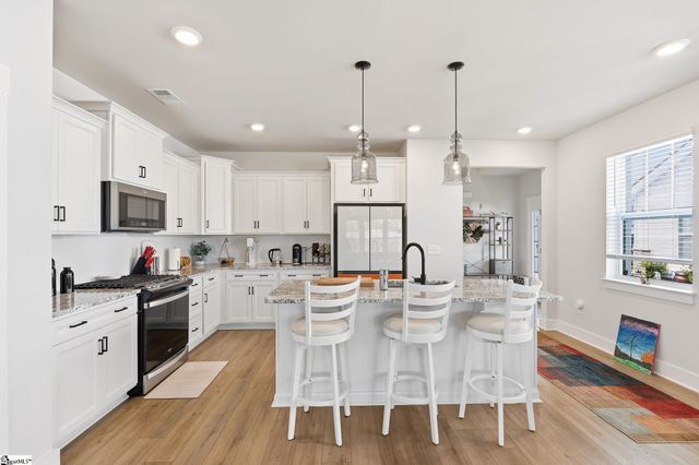 1615 Chelmsford Court, Spartanburg, SC 29301