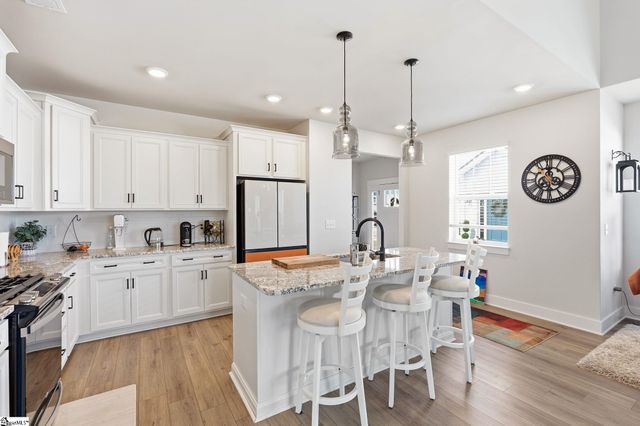 1615 Chelmsford Court, Spartanburg, SC 29301