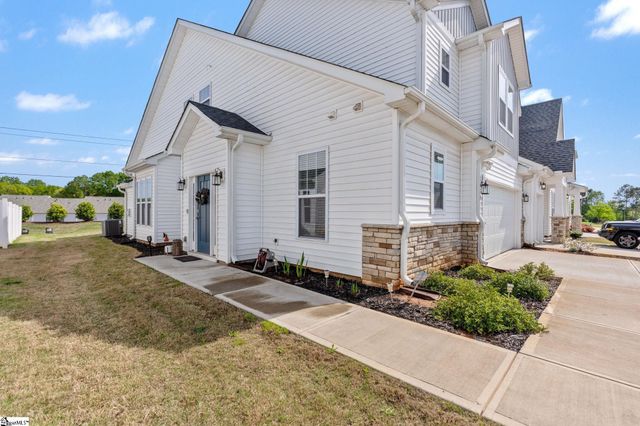 1615 Chelmsford Court, Spartanburg, SC 29301