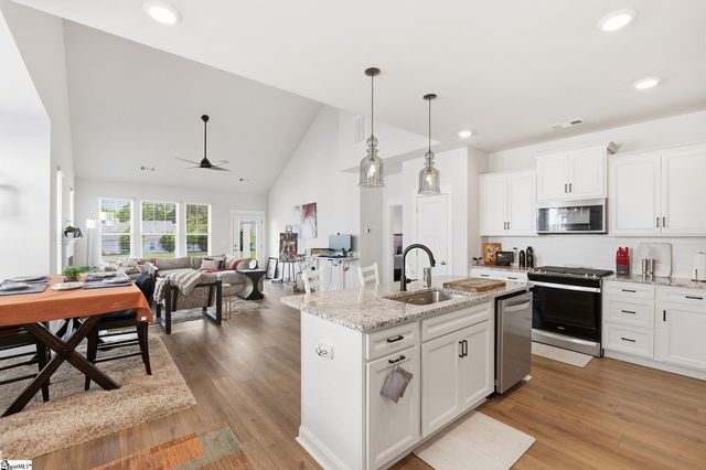 1615 Chelmsford Court, Spartanburg, SC 29301