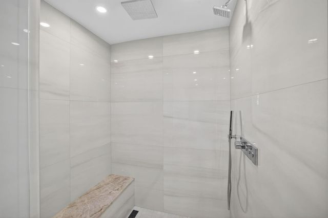 3316 NE 37th Street, Fort Lauderdale, FL 33308