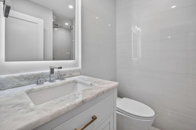 3316 NE 37th Street, Fort Lauderdale, FL 33308