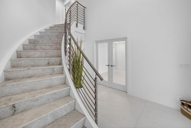 3316 NE 37th Street, Fort Lauderdale, FL 33308