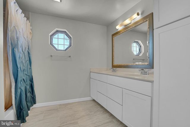 10215 MAR ROCK DR, Hagerstown, MD 21740