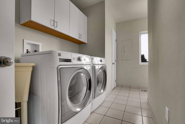 10215 MAR ROCK DR, Hagerstown, MD 21740