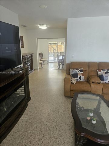 5318 W 4th Lane, Hialeah, FL 33012