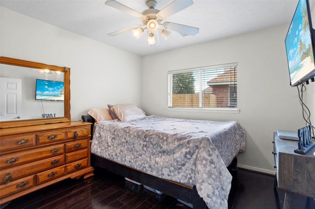 2117 Laughing Gull Lane, League City, TX 77573