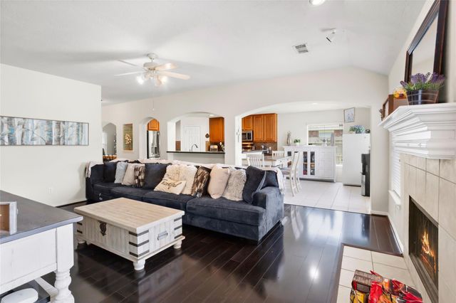 2117 Laughing Gull Lane, League City, TX 77573