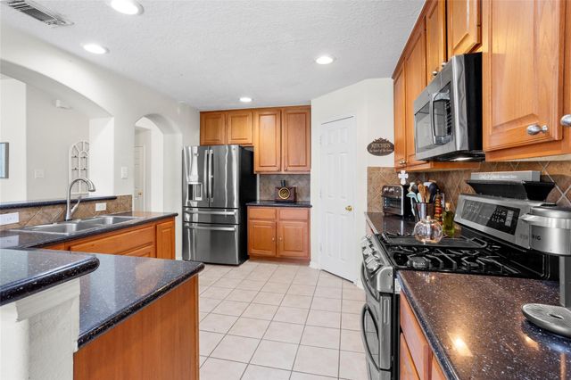 2117 Laughing Gull Lane, League City, TX 77573