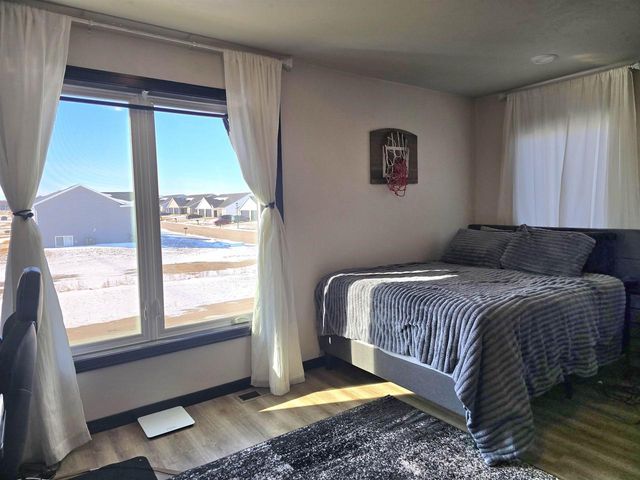 3965 E RUBYRED DRIVE, Appleton, WI 54913