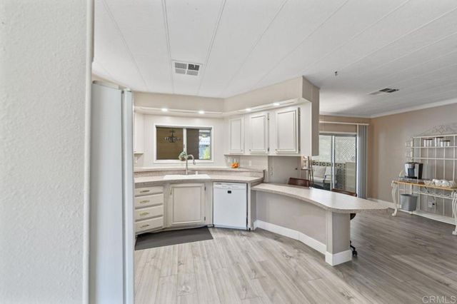 1223 Brentwood Way, Hemet, CA 92545